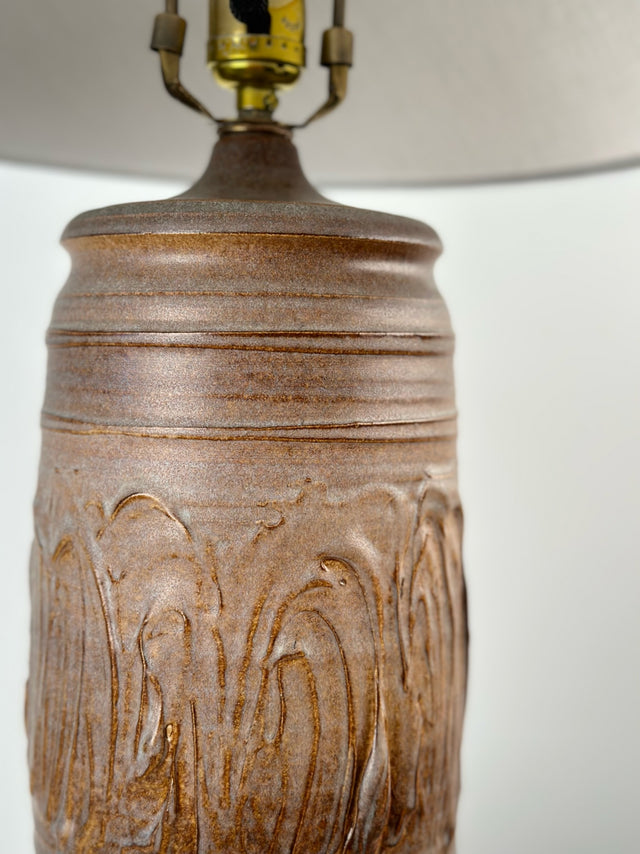 1970s Bob Kinzie Affiliated Craftsmen Ceramic Pottery Lamp (A Series) in Brown