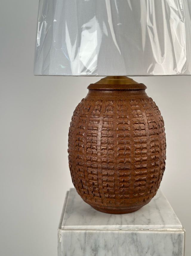 1960s Bob Kinzie Affiliated Craftsmen Studio Pottery Ceramic Lamp (W Series) in Brown